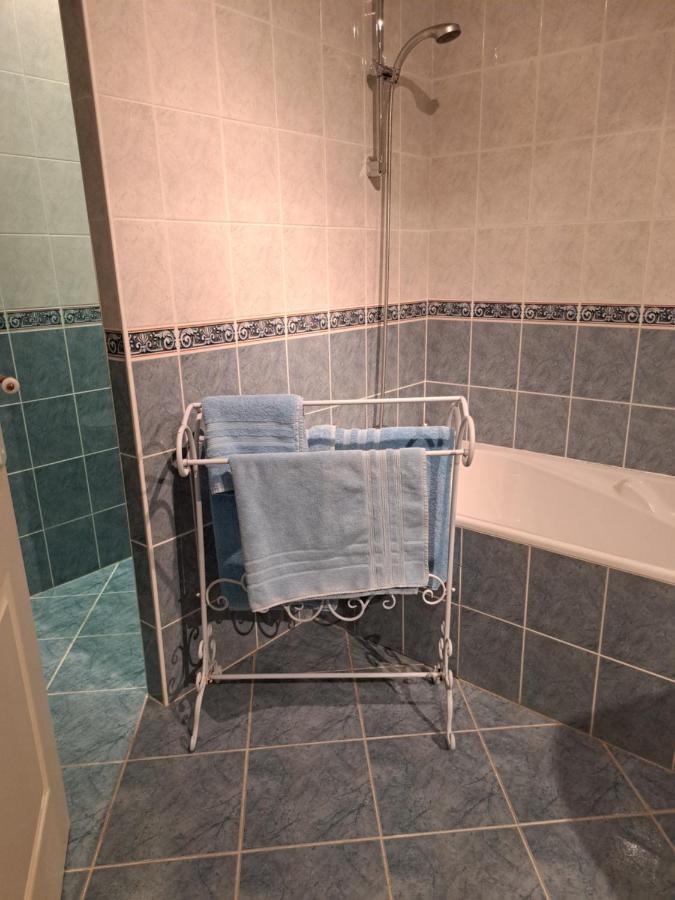 Chambre D'Hotes Le Val Du Chapelain Panzió Montigny-la-Resle Kültér fotó
