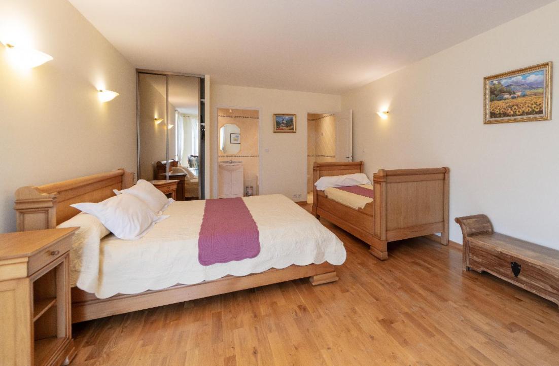 Chambre D'Hotes Le Val Du Chapelain Panzió Montigny-la-Resle Kültér fotó
