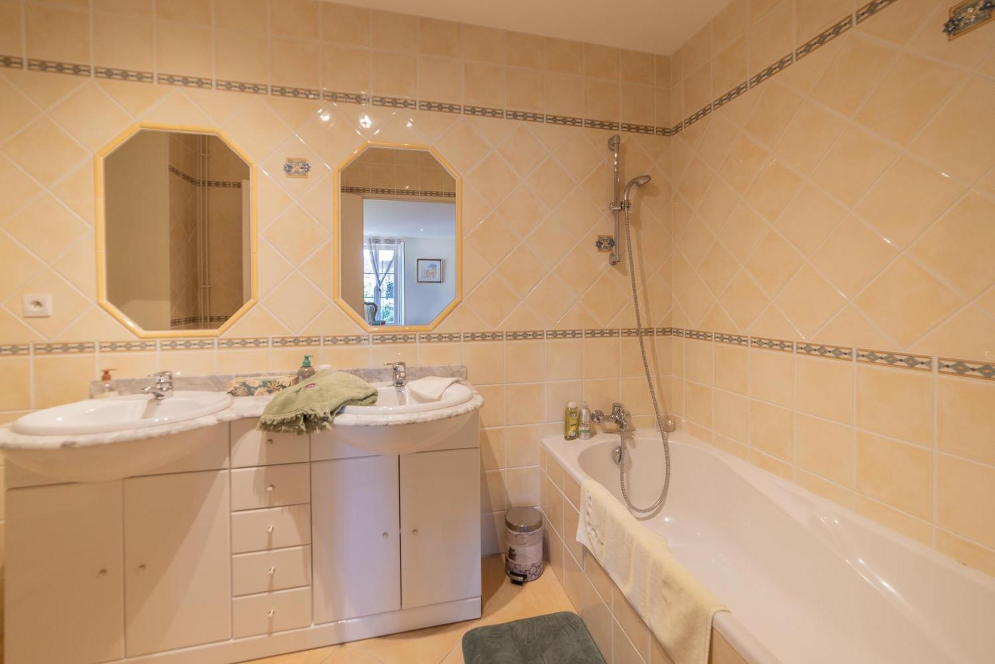 Chambre D'Hotes Le Val Du Chapelain Panzió Montigny-la-Resle Szoba fotó
